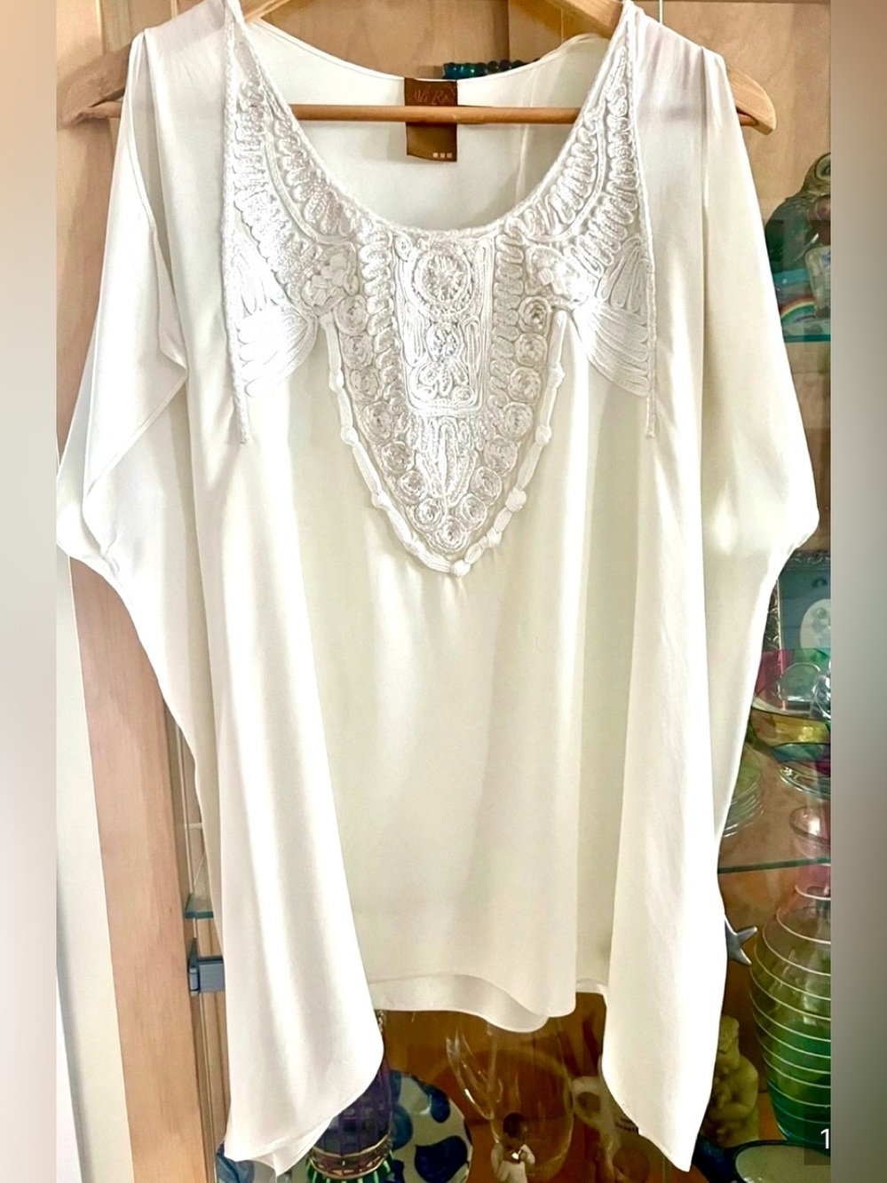 100% Silk Summery Top Multi Media Front Center Medallion size 8